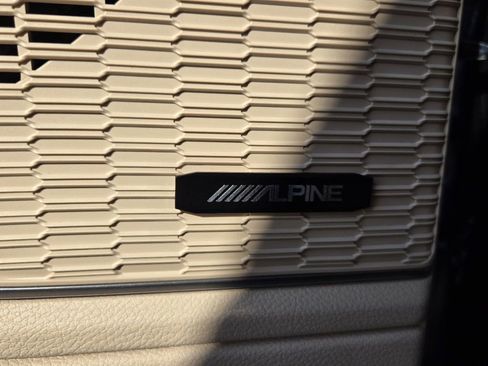 New 2025 Jeep Grand Cherokee Limited w/ Luxury Tech Group II image 19