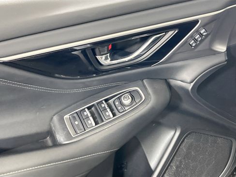 Used 2022 Subaru Outback Limited image 18