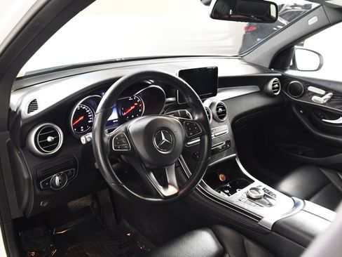 Used 2018 Mercedes-Benz GLC 300 4MATIC image 12