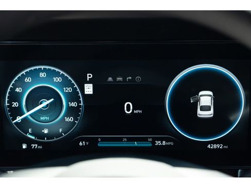 Used 2024 Hyundai Elantra SEL FWD image 20