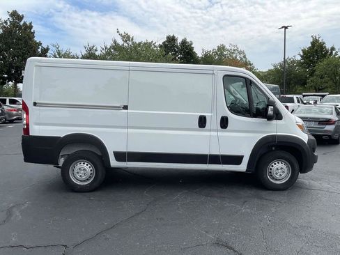 Used 2024 RAM ProMaster 1500 w/ Safety Group FWD image 10