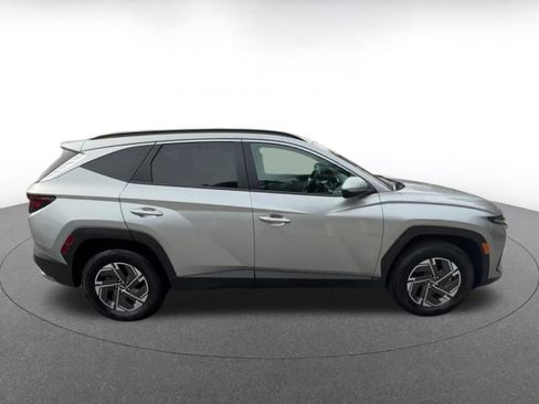 Used 2025 Hyundai Tucson Blue image 16