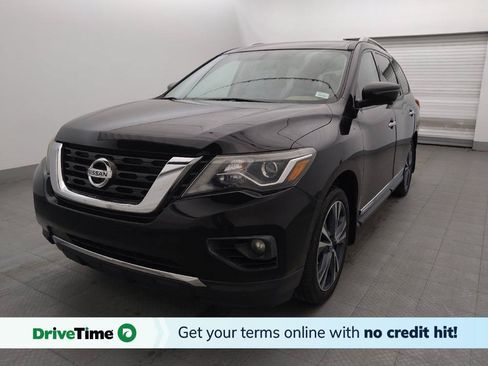 Used 2017 Nissan Pathfinder Platinum FWD image 1