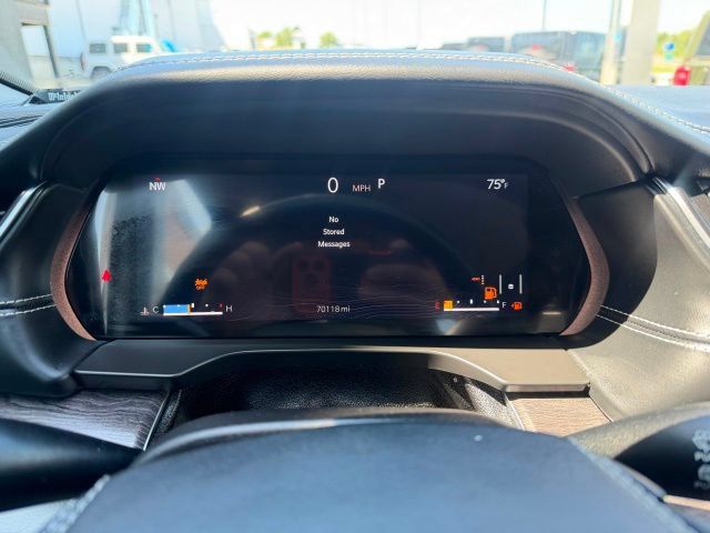 Used 2021 Jeep Grand Cherokee L Overland w/ Luxury Tech Group IV AWD/4WD image 17