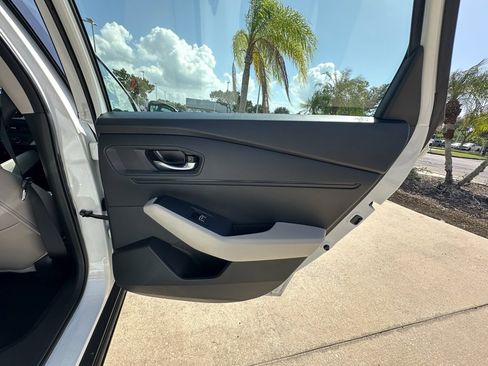 Certified 2023 Honda Accord EX image 28