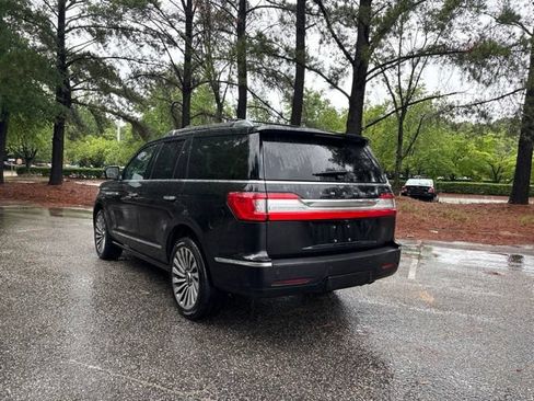 Used 2019 Lincoln Navigator Reserve w/ Cargo Package AWD/4WD image 3