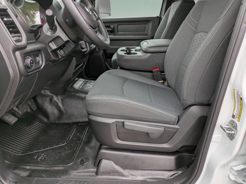 New 2026 RAM 5500 Tradesman AWD/4WD image 17