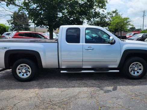 Used 2013 Chevrolet Silverado 1500 LT AWD/4WD image 3