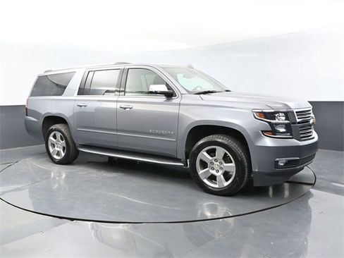 Used 2020 Chevrolet Suburban Premier w/ Premier 6.2L Value Package image 7