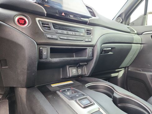 Certified 2023 Honda Passport TrailSport image 20