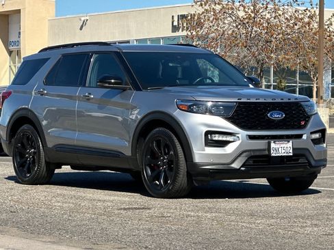 Certified 2024 Ford Explorer ST w/ Equipment Group 401A image 10