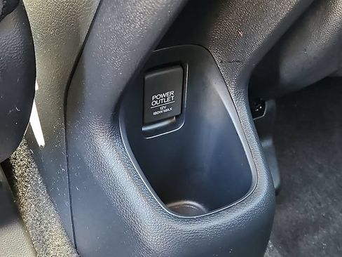 Used 2022 Honda HR-V EX image 12