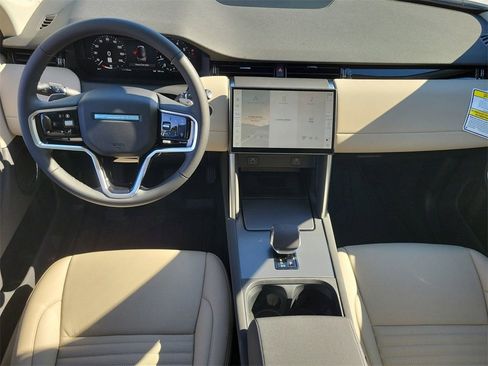 New 2025 Land Rover Discovery Sport S image 18