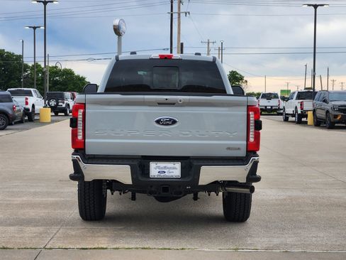 New 2026 Ford F250 Lariat w/ FX4 Off-Road Package AWD/4WD image 8