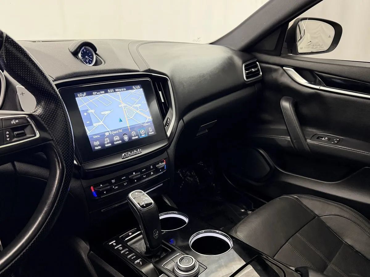 Used 2019 Maserati Ghibli S GranSport RWD image 16