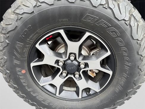 Used 2018 Jeep Wrangler Unlimited Rubicon image 20