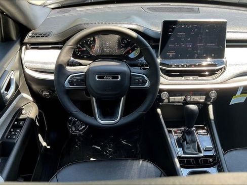 New 2024 Jeep Compass Latitude image 16