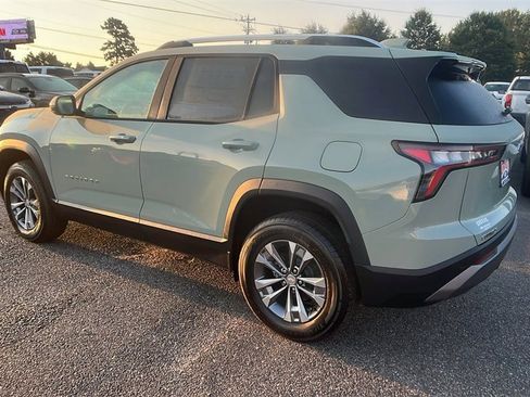 New 2026 Chevrolet Equinox LT image 7