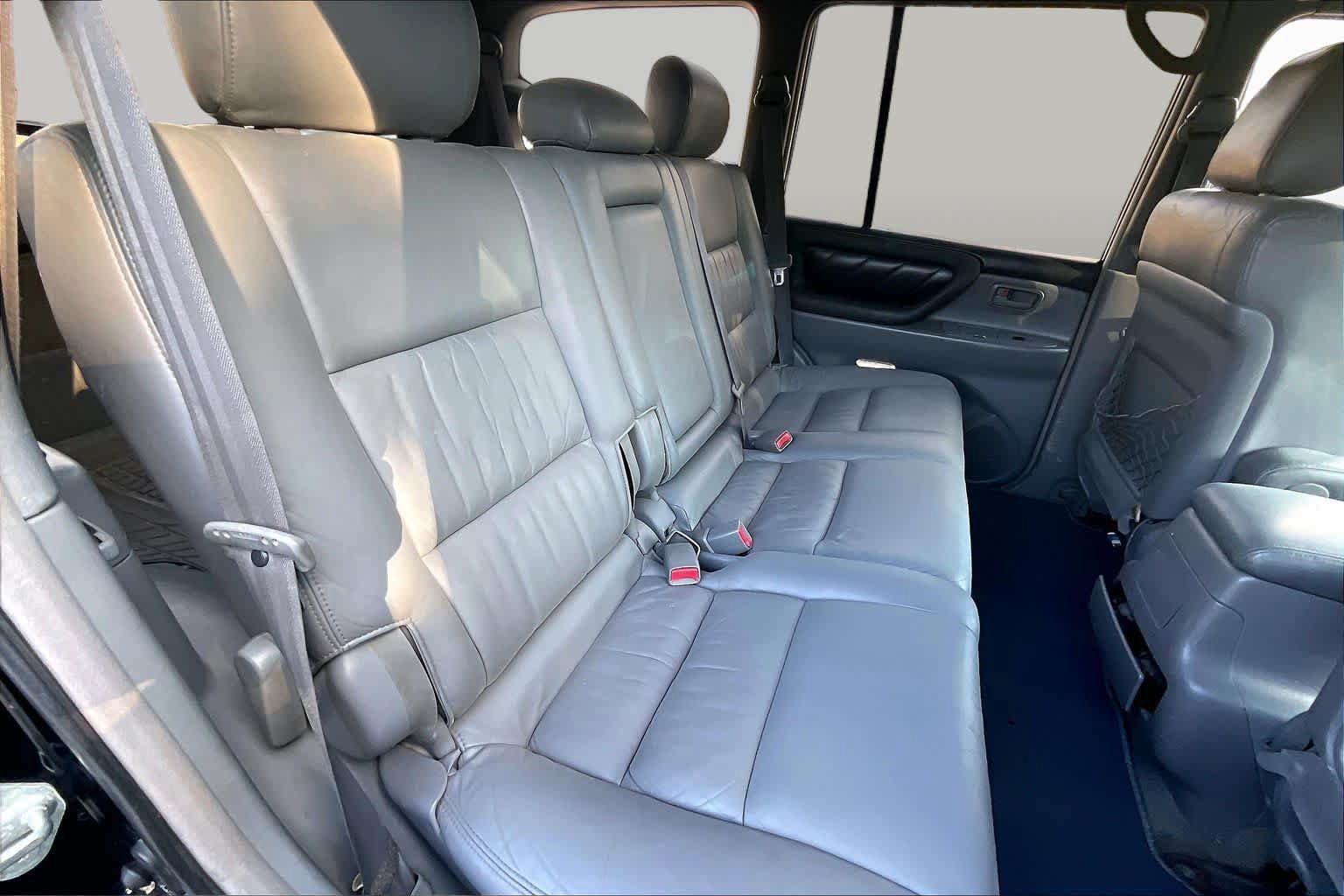 Used 1999 Toyota Land Cruiser w/ Leather Trim Pkg AWD/4WD image 33