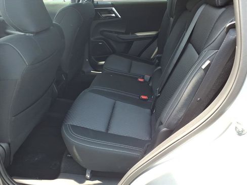 Used 2025 Mitsubishi Outlander ES AWD/4WD image 12