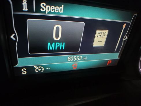 Used 2019 Buick Enclave Essence image 14