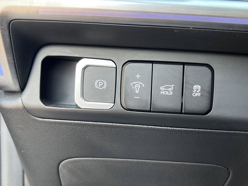Certified 2025 Hyundai Santa Fe Limited AWD/4WD image 32