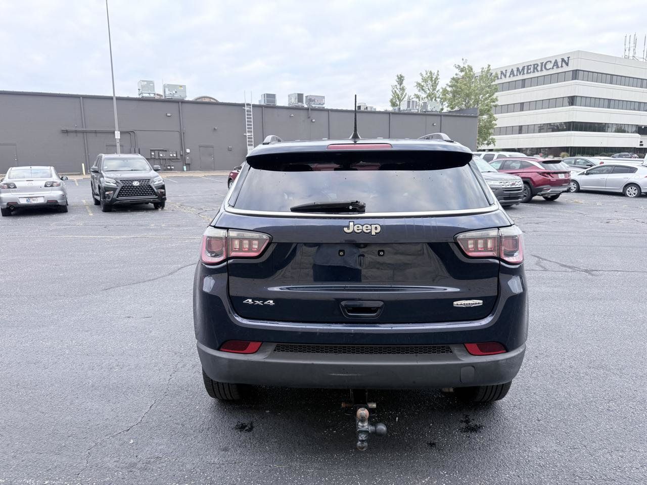 Used 2017 Jeep Compass Latitude w/ Popular Equipment Group AWD/4WD image 4