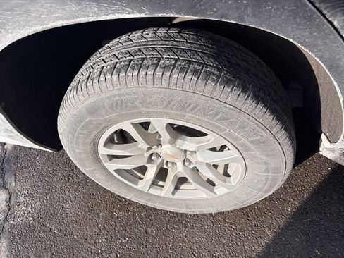 Used 2024 Chevrolet Tahoe LT image 12