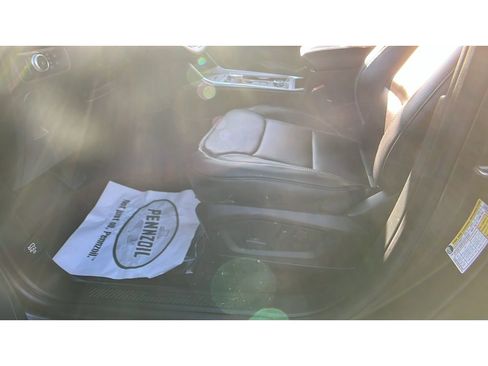 Used 2020 Ford Explorer XLT w/ Equipment Group 202A image 13