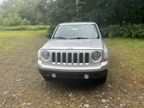 Used 2011 Jeep Patriot Sport image 1
