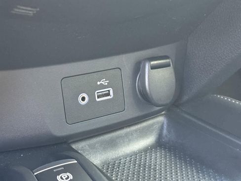 Used 2020 Nissan Rogue SL w/ Premium Package image 28