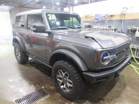 Used 2024 Ford Bronco Badlands AWD/4WD image 1