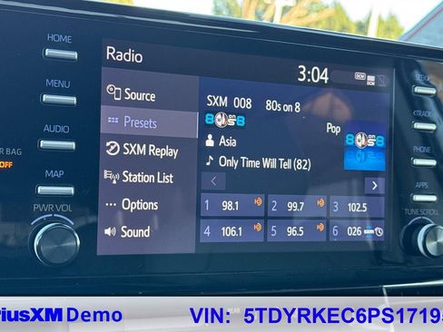 Certified 2023 Toyota Sienna XLE image 37