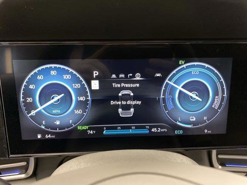 New 2025 Hyundai Elantra SEL image 15