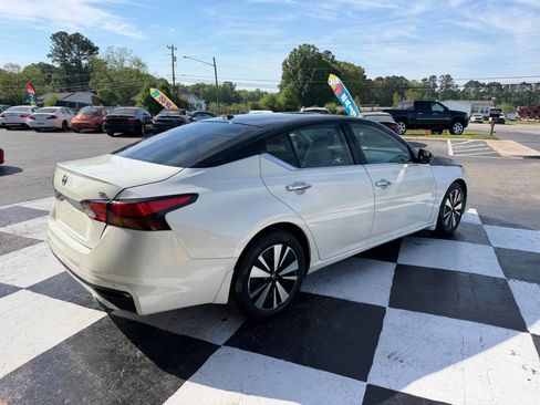 Used 2020 Nissan Altima 2.5 SL image 6