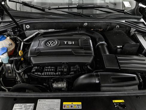 Used 2017 Volkswagen Passat 1.8T SEL Premium image 23