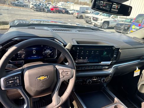 New 2026 Chevrolet Silverado 2500 LT w/ Z71 Chrome Sport Edition image 30