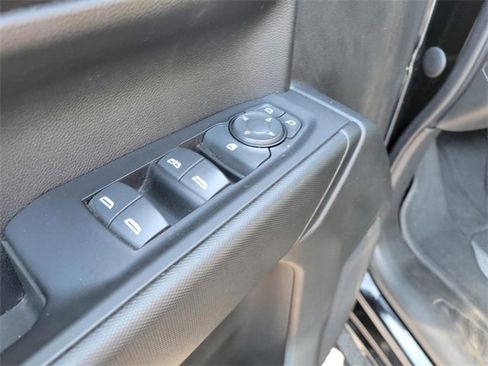 Used 2022 Chevrolet Silverado 1500 Custom image 19