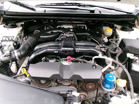 Used 2014 Subaru Impreza 2.0i image 8