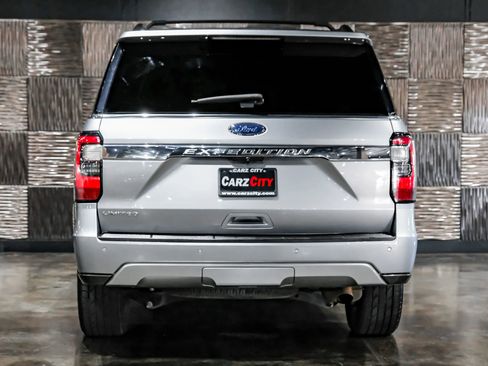 Used 2021 Ford Expedition Limited image 9