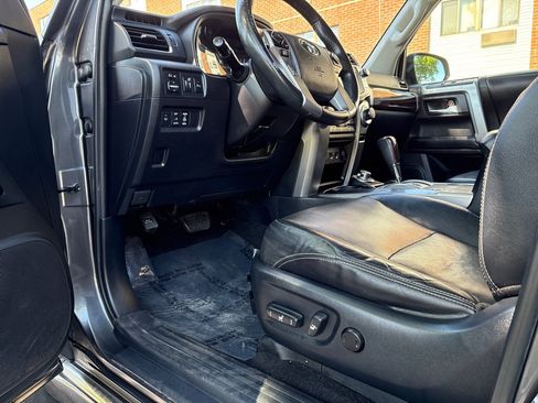 Used 2017 Toyota 4Runner Limited AWD/4WD image 16
