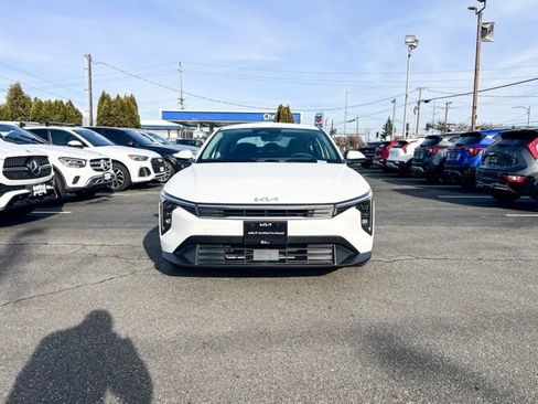 Certified 2025 Kia K4 LXS image 4