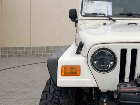 Used 2005 Jeep Wrangler Unlimited Rubicon AWD/4WD image 10