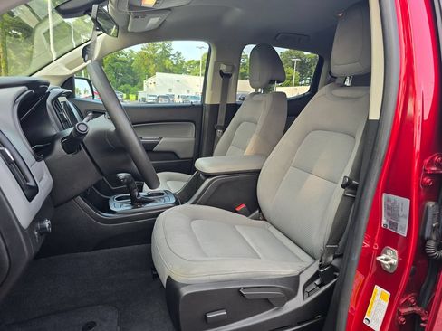 Used 2021 Chevrolet Colorado W/T RWD image 9
