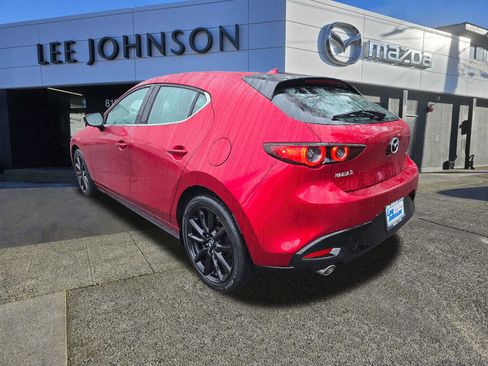 Used 2021 MAZDA MAZDA3 s image 3