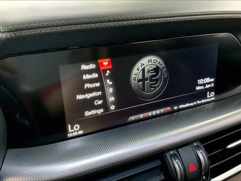 Used 2021 Toyota Corolla LE image 25