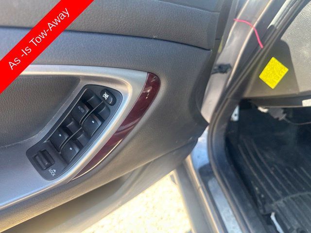 Used 2008 Subaru Outback 2.5XT AWD/4WD image 8