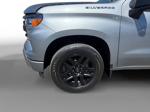 Used 2024 Chevrolet Silverado 1500 Custom RWD image 9