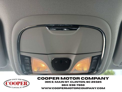 Used 2021 Jeep Cherokee Limited image 23