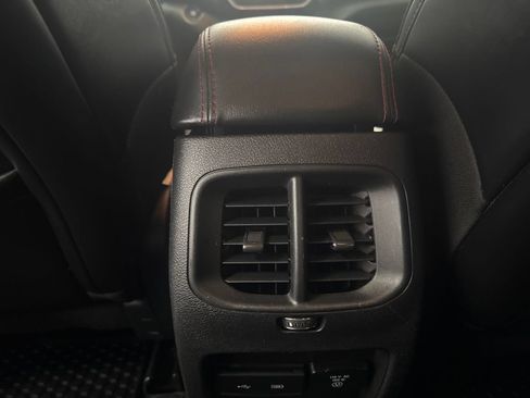 Used 2019 Jeep Cherokee Trailhawk w/ Cold Weather Group AWD/4WD image 19